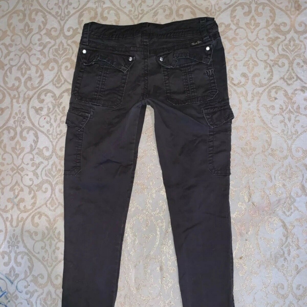 Miss Me Skinny Zipper Leg Cargo Pants! 27 x 28